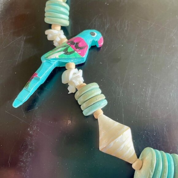 Vintage Parrot & Shell Necklace1980s - Picture 3 of 7